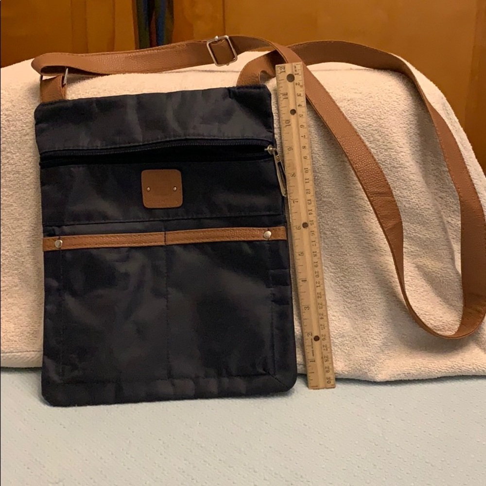 Navy crossbody purse